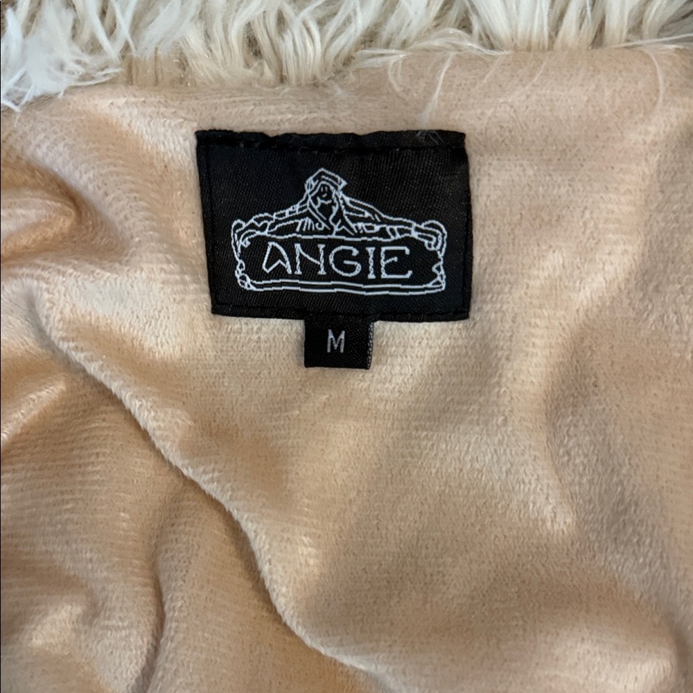 Angie Cream Fuzzy Vest - Picture 2 of 4